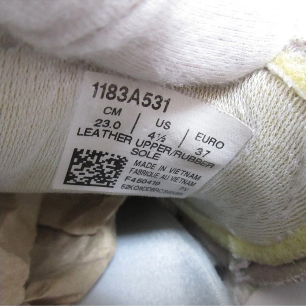 Onitsuka Tiger by Asics Silver Sneakers - Picture 7 of 8